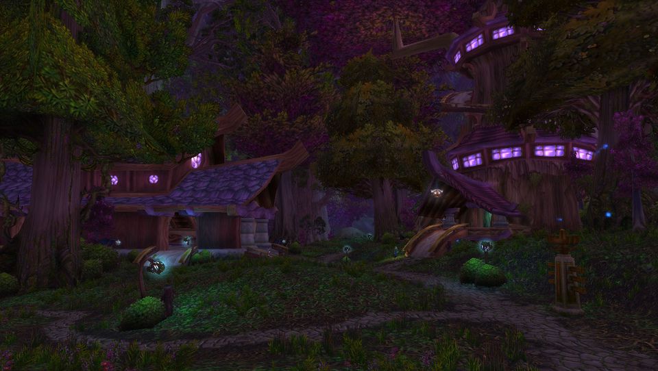 Dolanaar, the night elf town at the center of Teldrassil